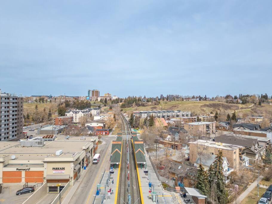 Chic 1Br Kensington Unit W/Parking Lejlighed YYC Eksteriør billede